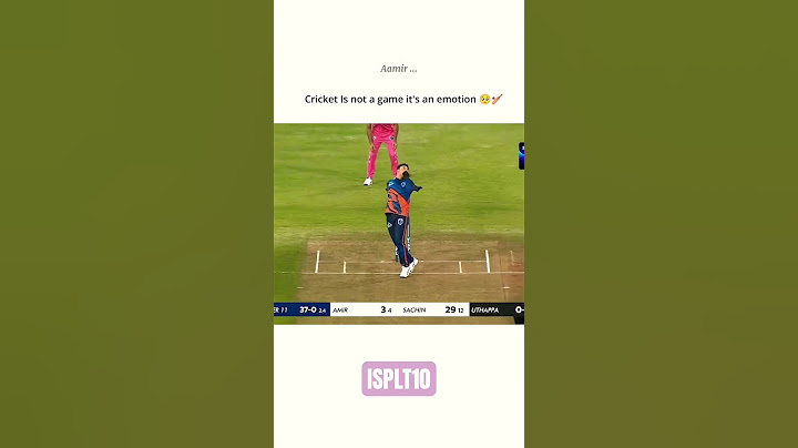 Sachin Tendulkar bats with para-cricketer Amir Lone in ISPL T10 2024