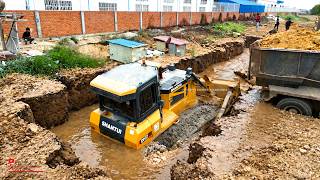 Both Try Recovery! Overland Hyundai​ An Dozer Failure Sink Land Hole Use Talented Excavator Recovery