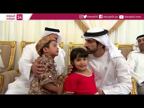 حمدان بن محمد بن راشد يقدم واجب العزاء لأسرة الشهيد سعيد الهاجري