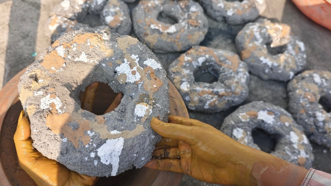 Bombastic soft dusty pure wood paper ashes 🍩 crumb in Claypot #asmrsounds #purecement #ashes #clay 