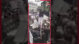 Lawyers, Police Clash Outside Lhc #Lahorepolice #Breakingews #Arynews #Shorts #Reels