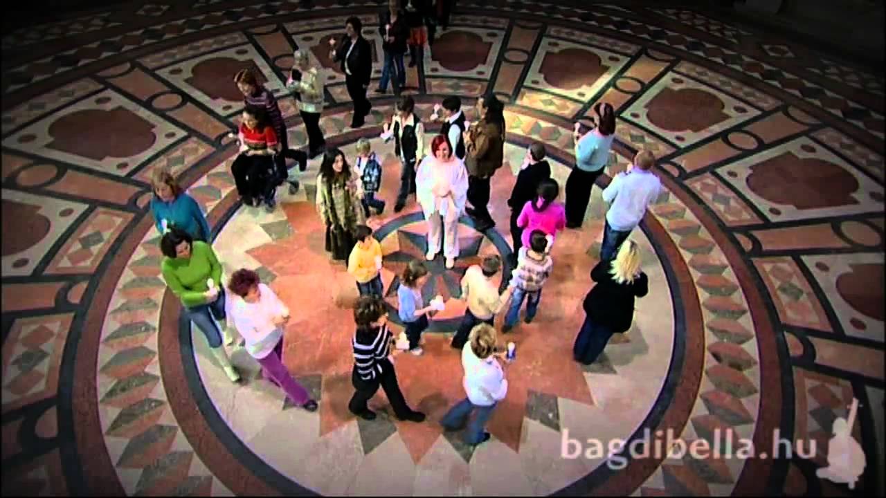 Bagdi Bella: Fényt hozok