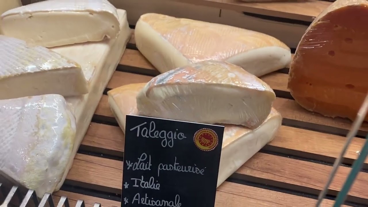 Французские сыры в Лионе. French cheese. Formaggi francesi.