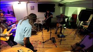 24   Marmite   20230928 Victoria Arms Jam Night