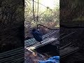 あの村でターザン風に川を越えたら、スマホが落ちて水没した