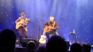 Caravan - Tommy Emmanuel featuring Bjorn Thoroddsen chords