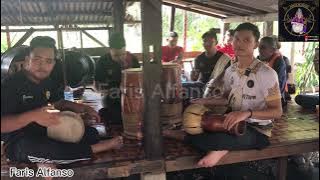 Bertabuh Ragam Wayang Kulit