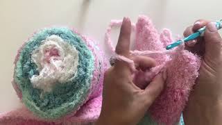 Crocheting with Bernat Pipsqueak Yarn 