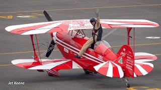 Pitts Special S2S Aerobatic Biplane Takeoff & Landing