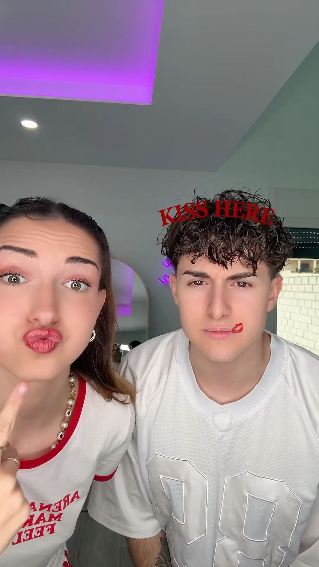 Qué beso os gusta más?❤️
