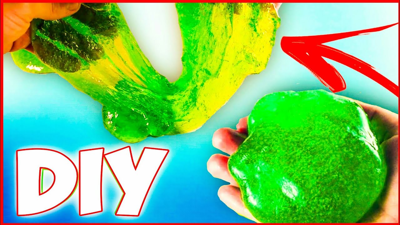 Дети играют со слаймами