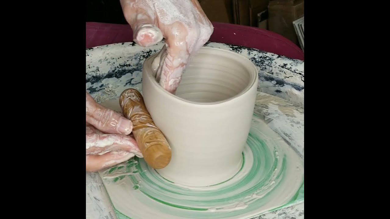 How to Centre Clay and Throw Pots on the Pottery Wheel 