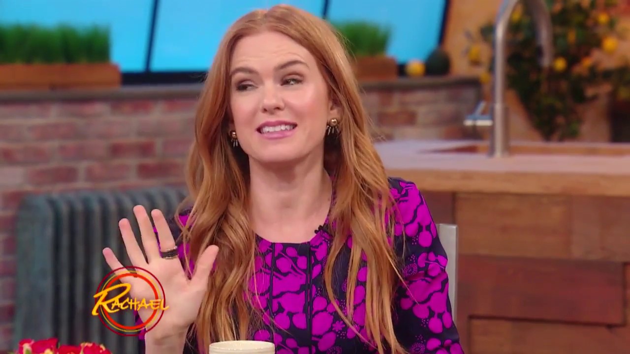 Actress Isla Fisher Shows Off Secret Talent: Making a Super-Realistic Pig Noise! | Rachael Ray Show