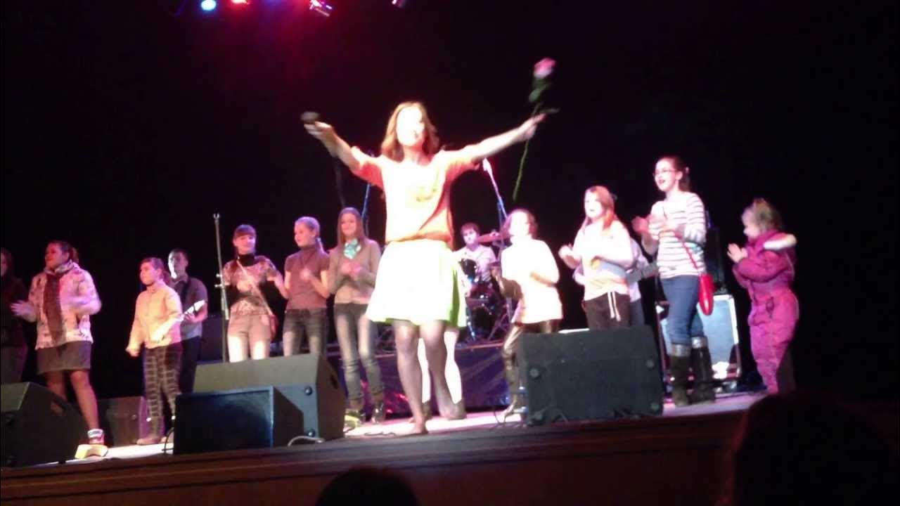 Живые концерты видео. Живые концерты видео. Шоу концерты. Москва, 13. Гр.