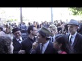 Capture de la vidéo Interview: Nicky Bomba & Melbourne Ska Orchestra On The Aria Awards 2013 Black Carpet