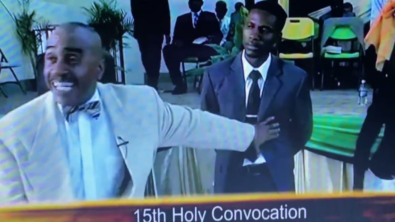 Pastor Gino Jennings, This why you need a God sent preacher, to break down scriptures like this💜