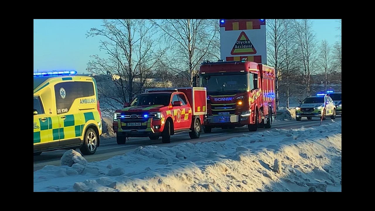 Stort larm 5x + polis. Luleå räddningstjänst utryckning 2008, 2010, 2040, 2140, 9240, 9280, polis