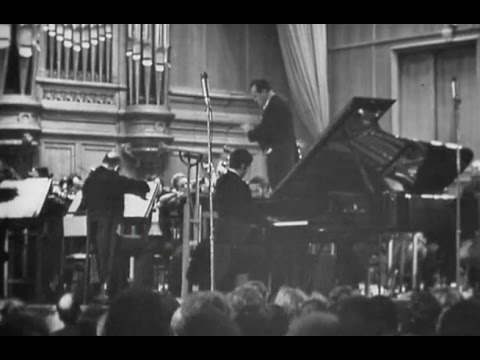 Evgeny Mogilevsky plays Rachmaninoff Piano Concerto no. 2 - video 1973