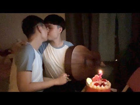 孟寶幸福生日🎂 崴寶第一首寫給孟寶的生日歌💕 超甜同志情侶互動～
