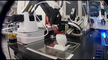 ROBÓTIKA - ROBÔ EDUCACIONAL IMPRIMINDO 3D