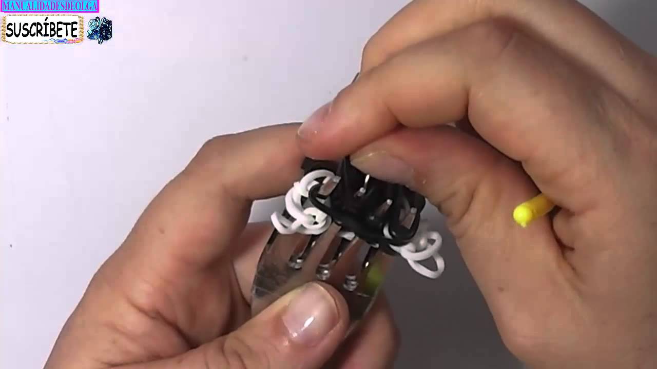 COMO HACER UNA GALLETA OREO DE GOMITAS CON DOS TENEDORES. VIDEO TUTORIAL SIN TELAR