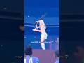 Sabrina Carpenter Does NEW Juno Pose On Fortnite Sabrina Carpenter Does NEW Juno Pose On Fortnite