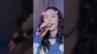 Della Monica  Bojo Biduan