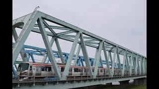 <TY.4105様提供> 5/23 TX-2000系2151f 20周年ラッピング 荒川橋梁通過シーン