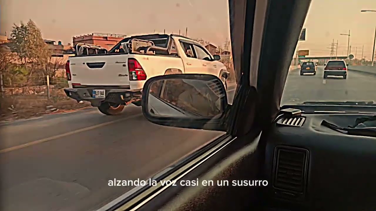 Date prisa, hijo. Papá regresa pronto a casa... ¡Que no vea esto.