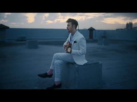 FINNEAS - “Let’s Fall In Love For The Night” (Video) 