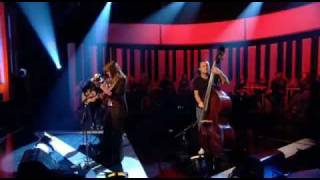 Celebrity [Top Gear] Carla Bruni: "I hate James May" Wealth