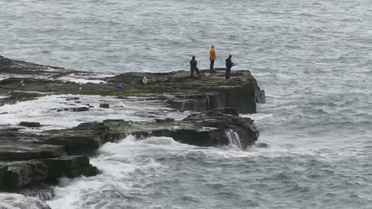 Rock Fishing at Coal Cliff NSW Australia YouTube