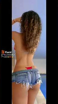 novinha gostosa de cabelo cacheado