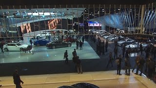 New models, concept cars shine at Detroit auto show