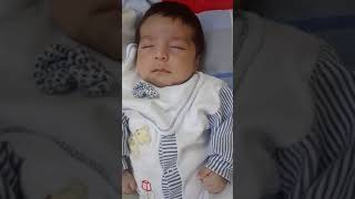 Teyzesinin paşası maşallah sana kuzum uyu uyuda büyücanımın içi 😘😘