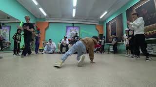 Bboy Шаманчик в гостях у Hype spin