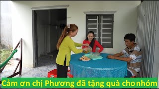 1144 / Đi chúc tết nhà chị Ba chị Út