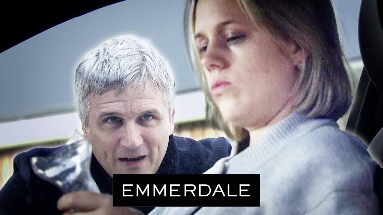 Steph Threatens To Harm Herself | Emmerdale