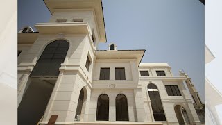 قصر حي الملك عبدالله بمدينة الرياض نوافذ مفصلية حركتين واجهات زجاجية ستائر المنيوم فتحات سماوية