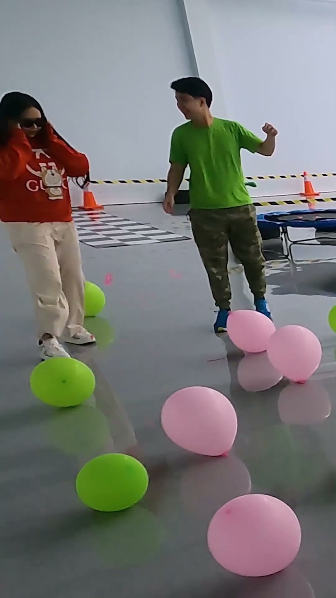Lomba Pecahin Balon!