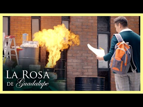 Arnulfo quema el trabajo escolar de Edgar | La Rosa de Guadalupe 1/4 | Lo que se aprende en casa