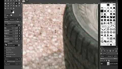 Clone Tool in GIMP: Removing an Object