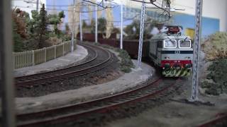 E633 022+carri E-Eaos [fermodellismo scala H0]