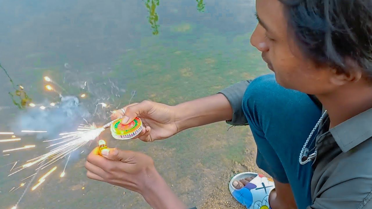 Chakri Ko Pani Me Ghuma Diya 😱 || चकरी पानी में घूम गया |