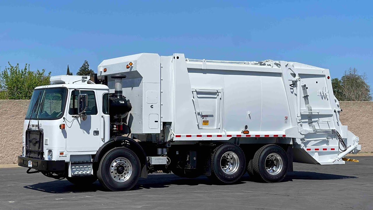 2023 Autocar Xpeditor EZ Pack G300 20 YD Rear Load Garbage Truck