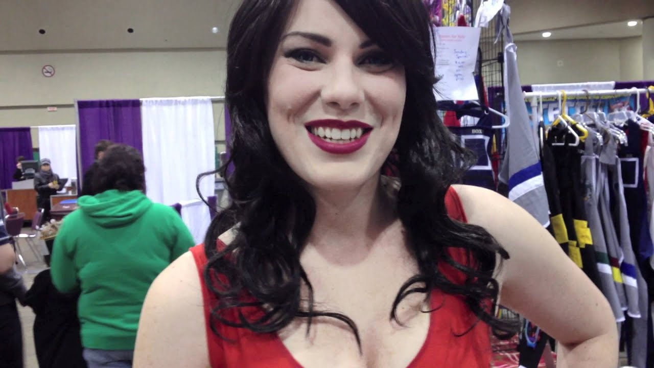 Wonder Girl Costume Toronto Comic Con 2012