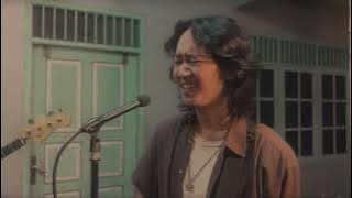 Adi Alam - Tutup Mata Sejenak (Live Session)