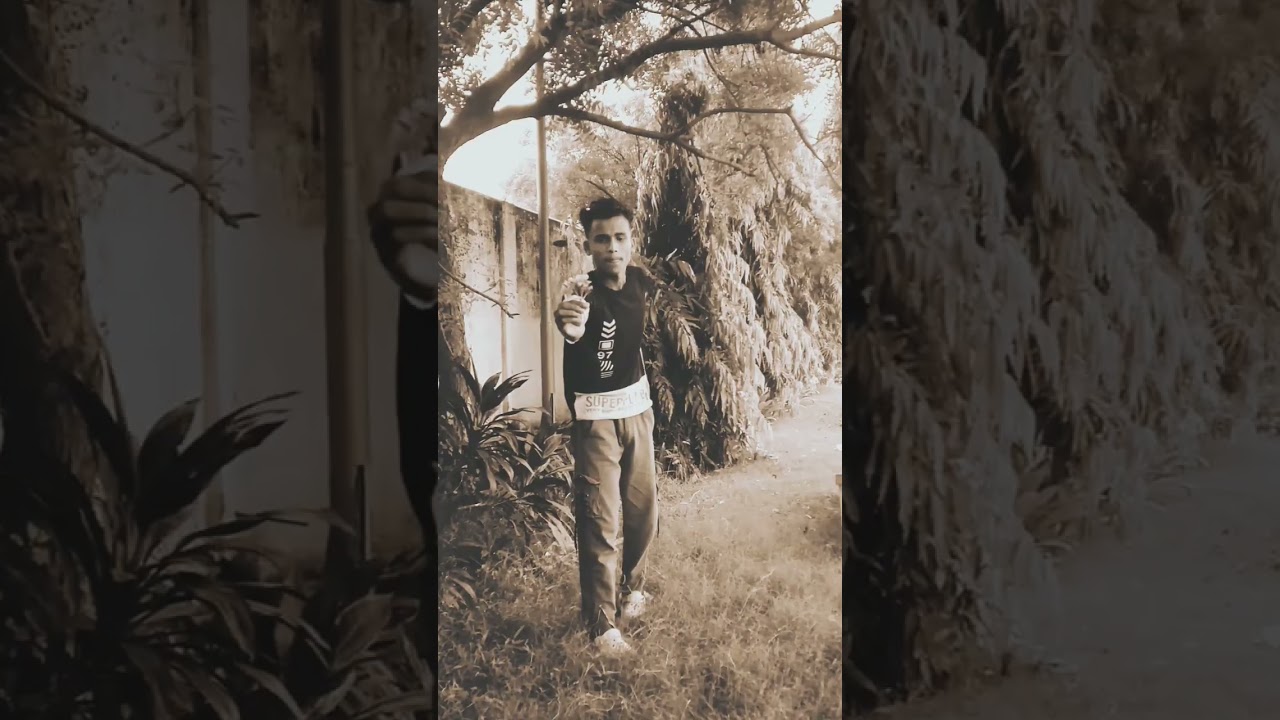 ladki soch kar chala gaya tha gulab phool dene idhar to kutta Nikal aaya 💔💔😂