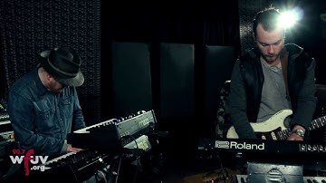 Ásgeir - "King and Cross" (Live at WFUV)