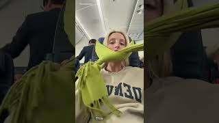 Smart travel hack for better sleep on a plane.. TravelHack #SmartIdeas #LifeHack